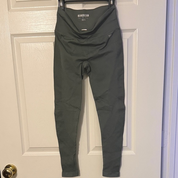 Forever 21 Women's Olive Leggings - Picture 1 of 3